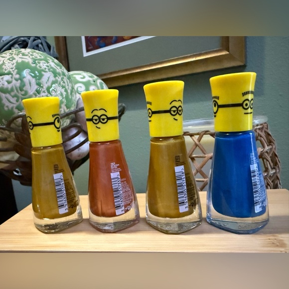 Nail Polish Lot - Nine New Bottles - Picture 4 of 17